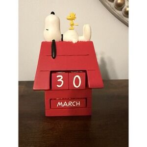 Westland Snoopy Woodstock Doghouse Perpetual Calendar Peanuts Item 8865